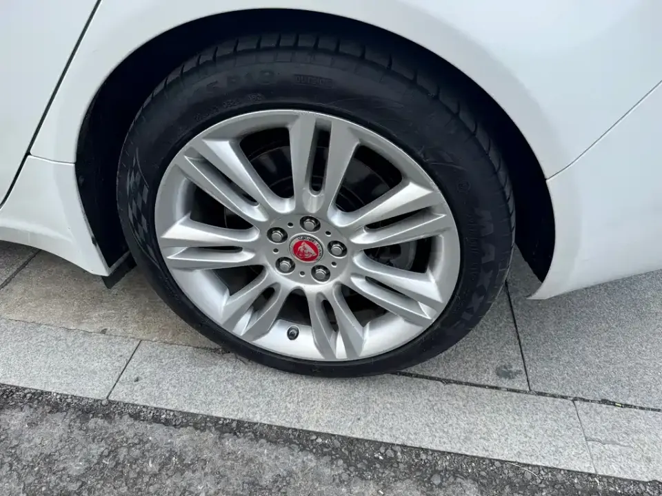 Jaguar XEL
