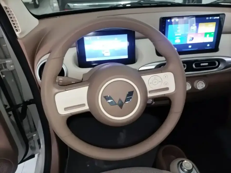 Wuling MINIEV