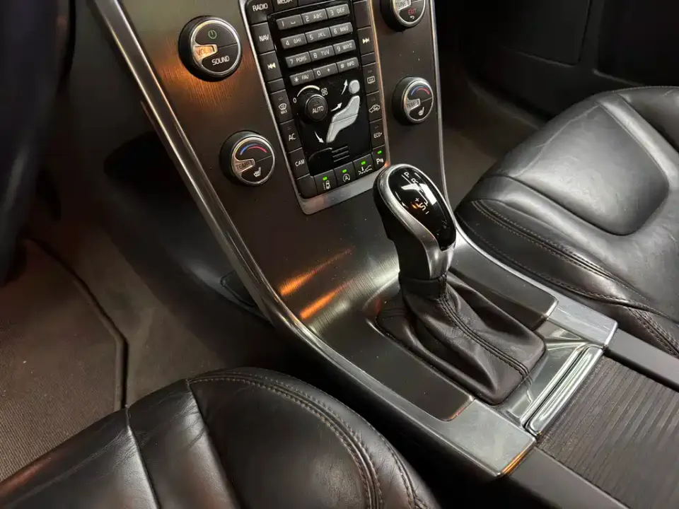 Volvo XC60 (Import)