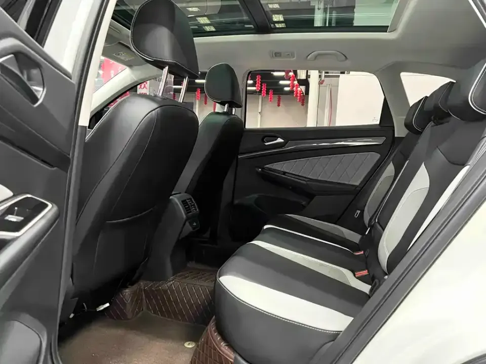 Jetta VS7