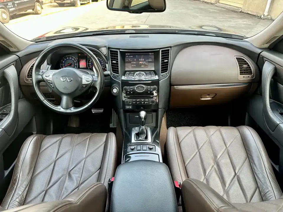 Infiniti FX