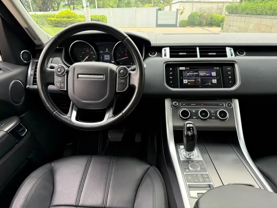 Land Rover Sport