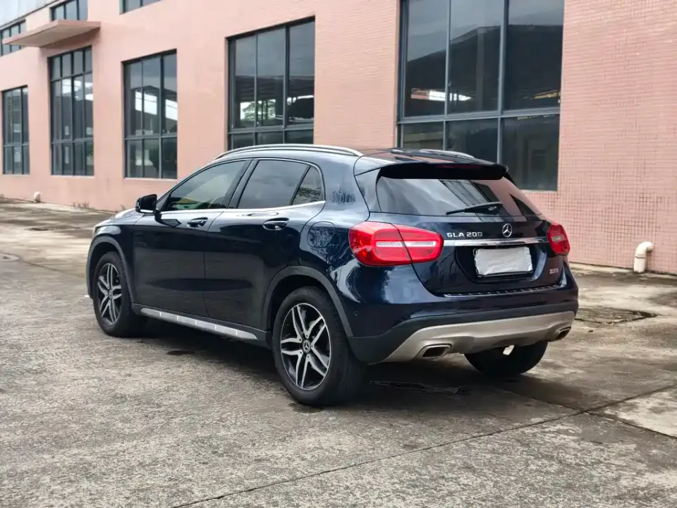 Mercedes-Benz GLA