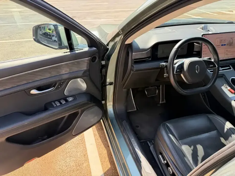 AITO AITO M5