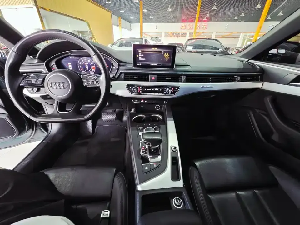 Audi A5 (Import)