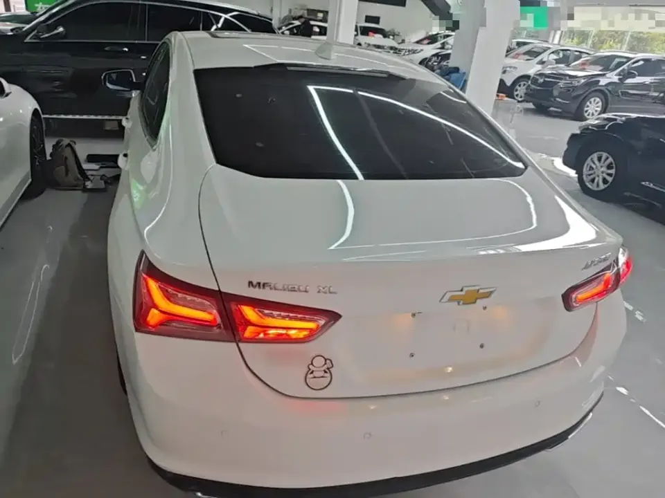 Chevrolet Malibu XL