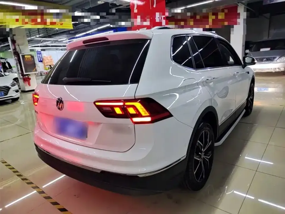 Volkswagen Tiguan L