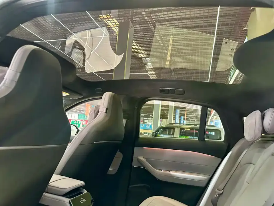 Nio EC6