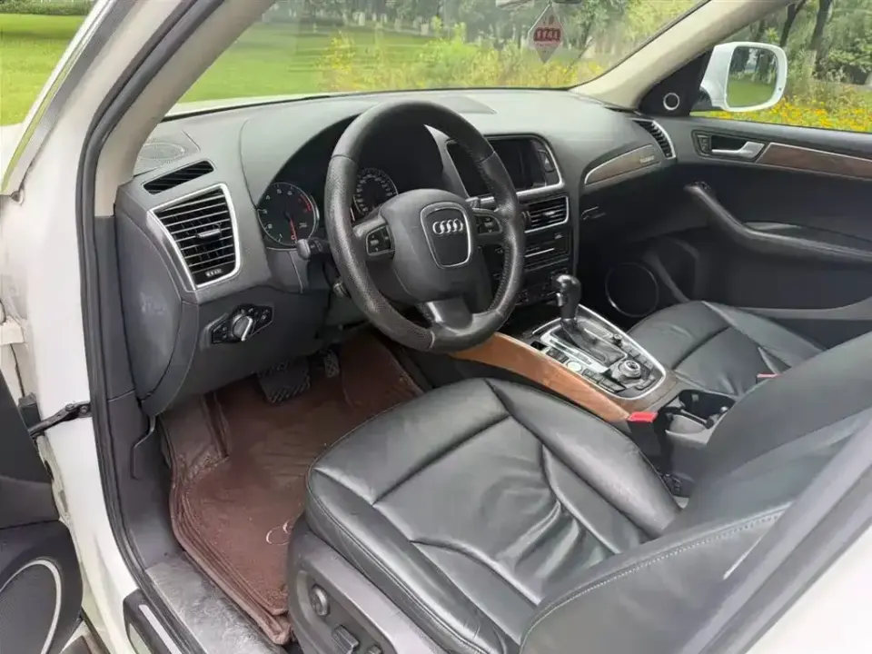 Audi Q5 (Import)