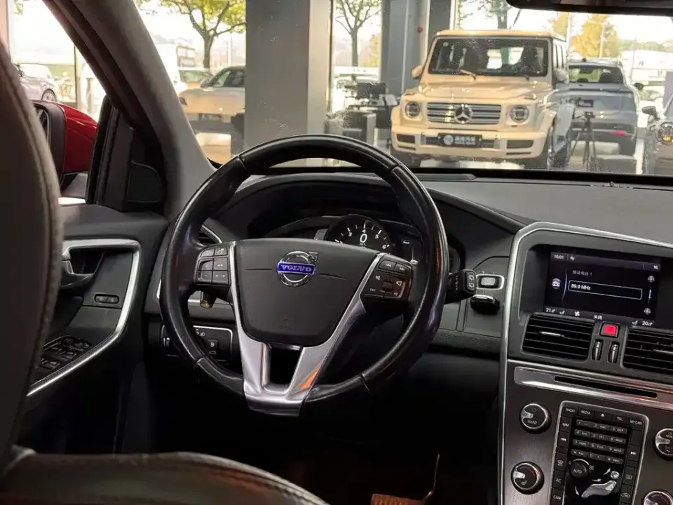 Volvo XC60 (Import)