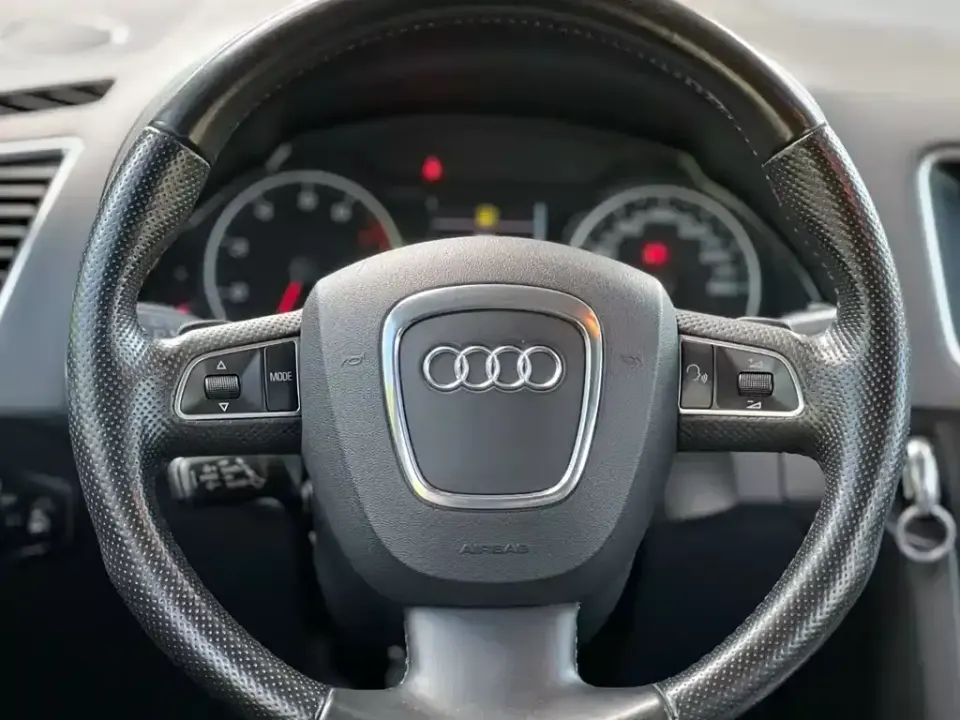 Audi Q5 (Import)