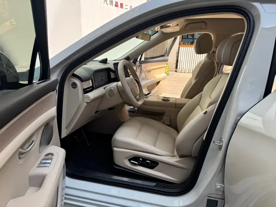 AITO AITO M5