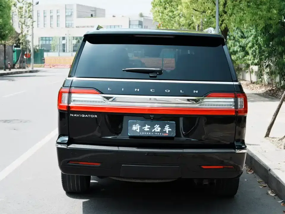 Lincoln Navigator