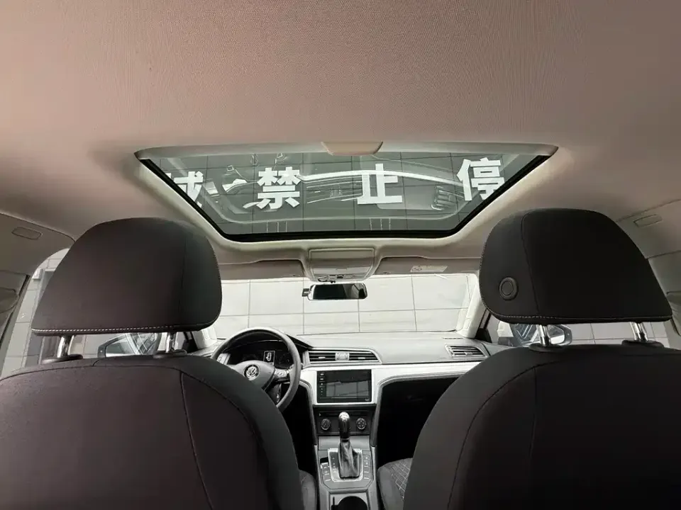 Volkswagen Lamando