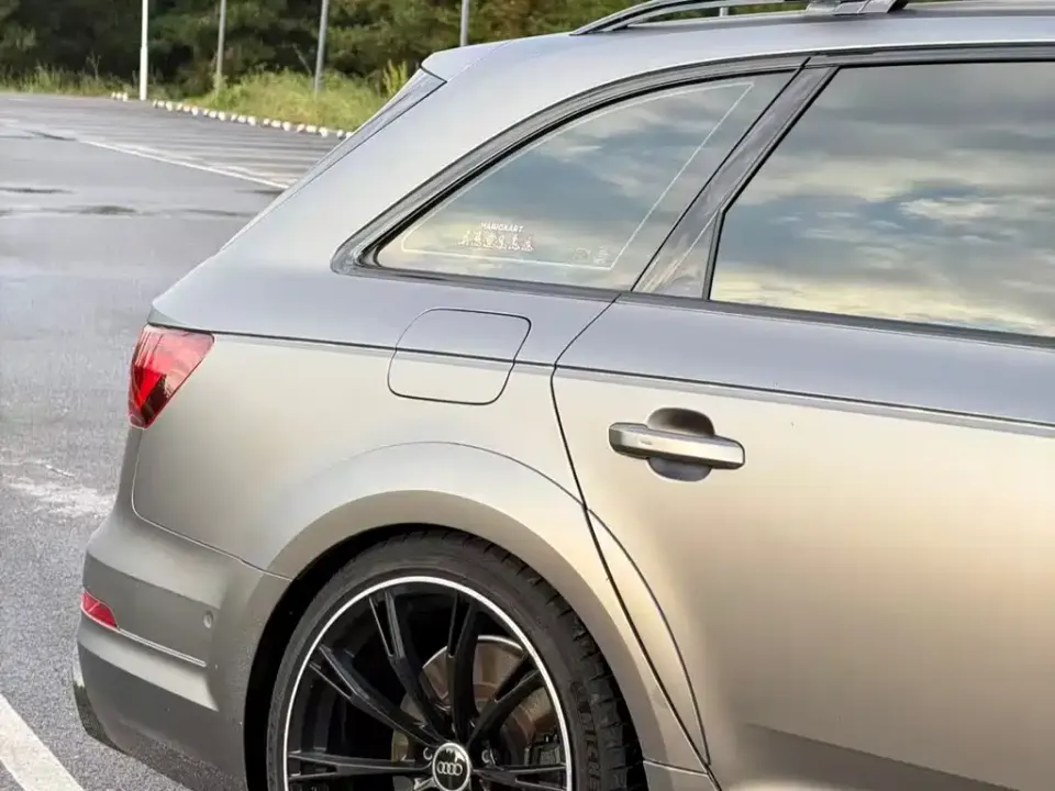 Audi A4 (Import)