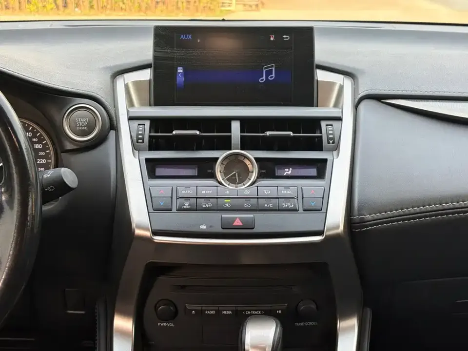 Lexus NX