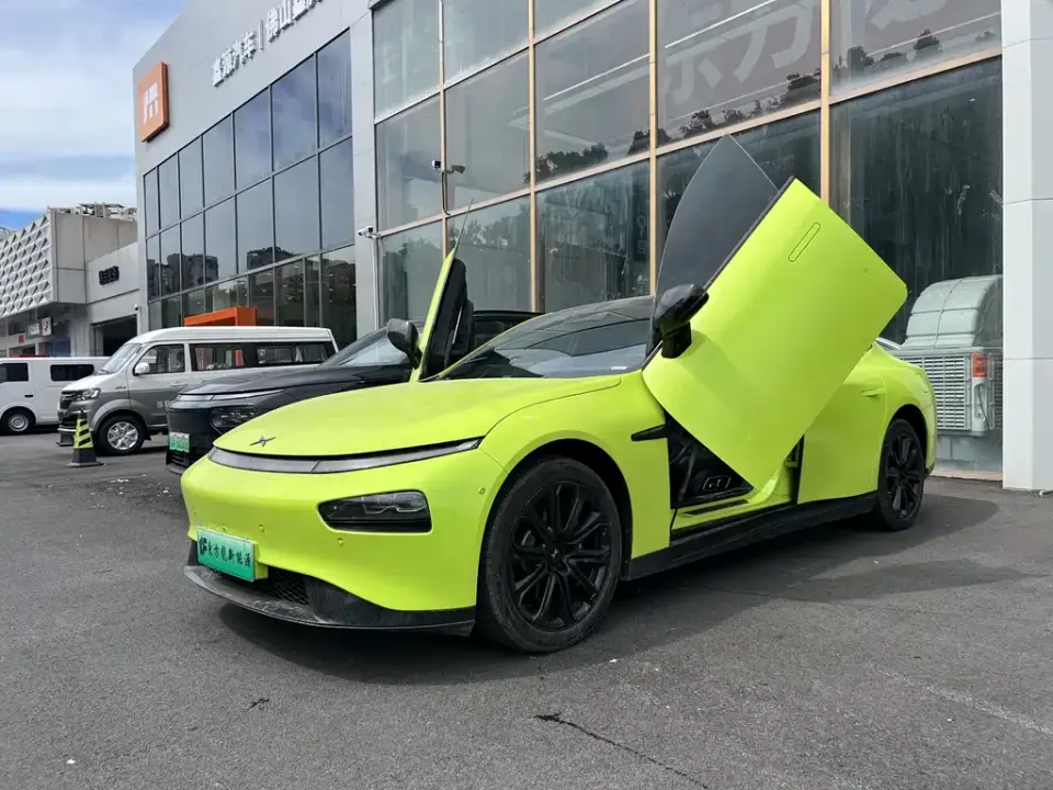 Xpeng P7