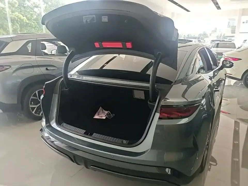 BYD Han L