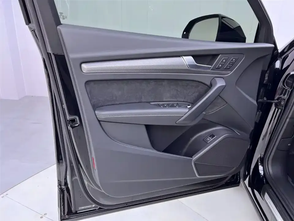 Audi Q5L Sportback