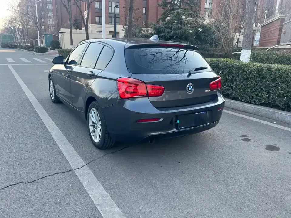 BMW 1 Series (Import)