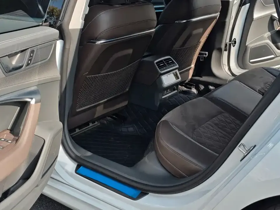 Audi A7L