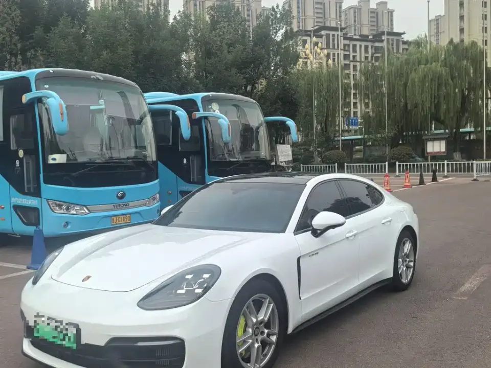 Porsche Panamera Hybrid