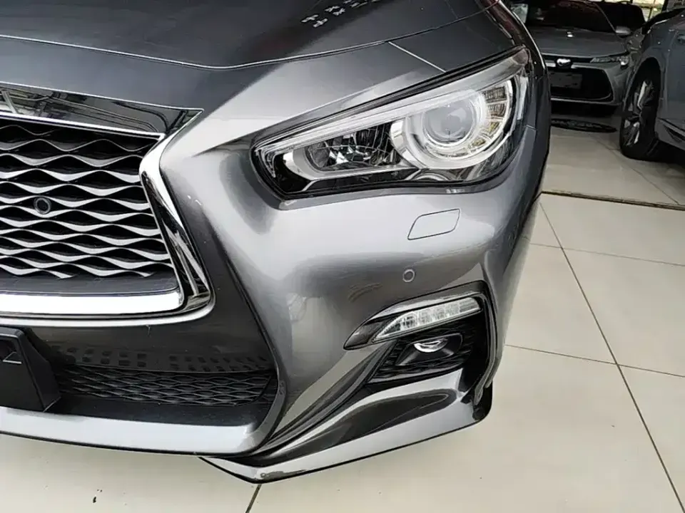 Infiniti Q50L