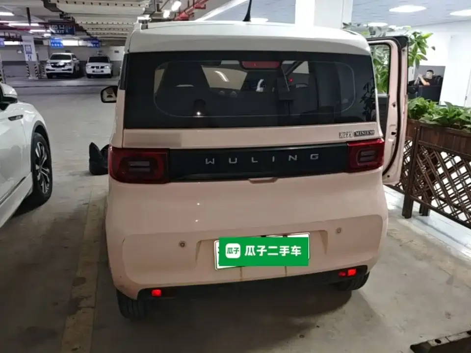 Wuling MINIEV
