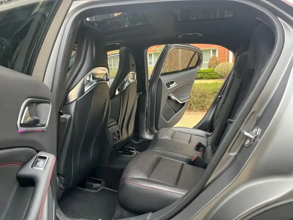 Mercedes-Benz GLA AMG