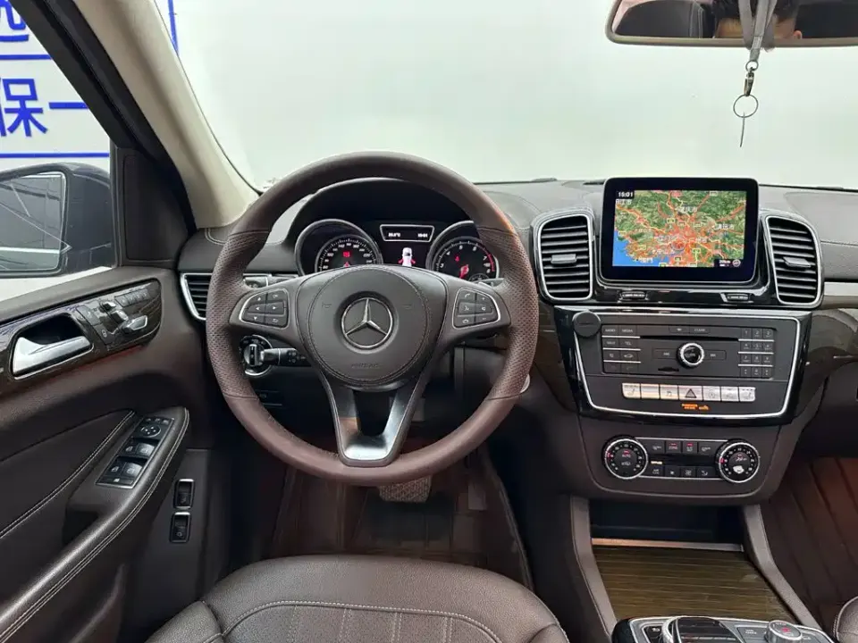 Mercedes-Benz GLS
