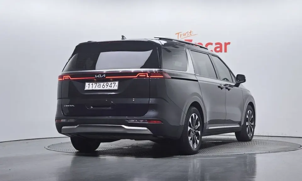 Kia Canival