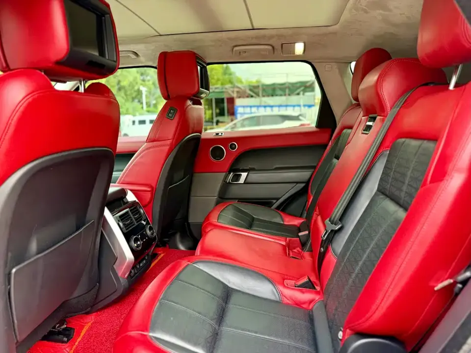 Land Rover Sport