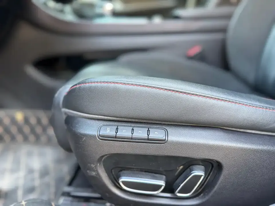 GAC Trumpchi GA8