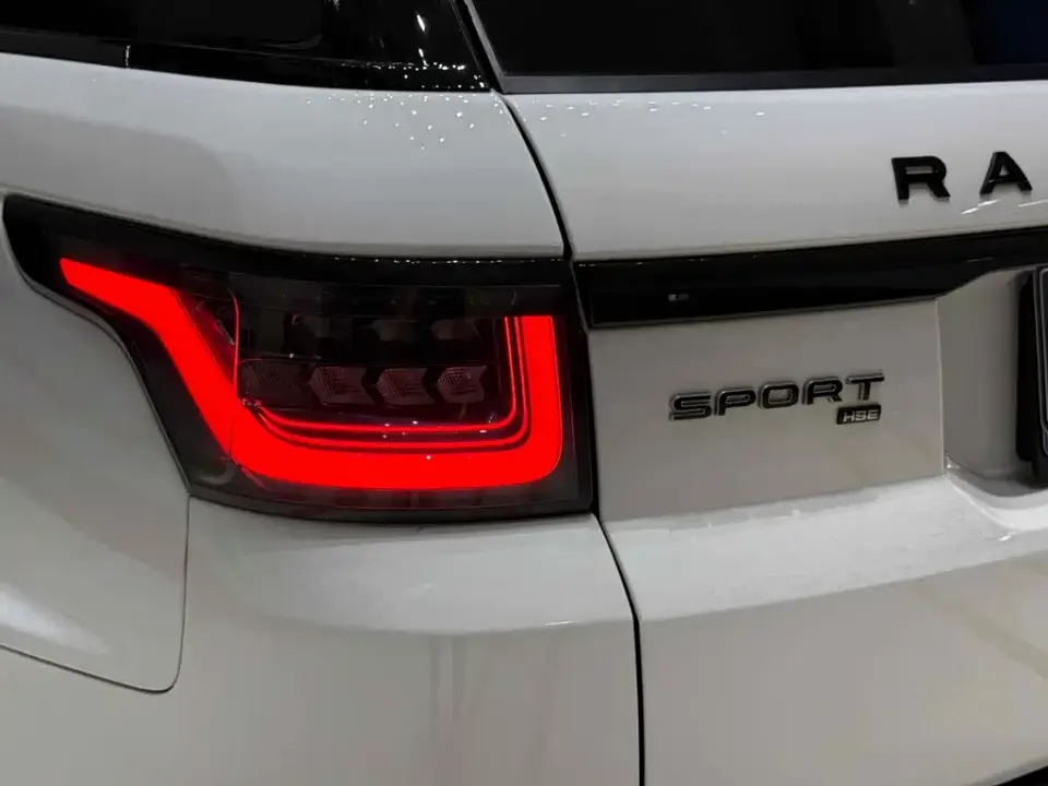 Land Rover Sport