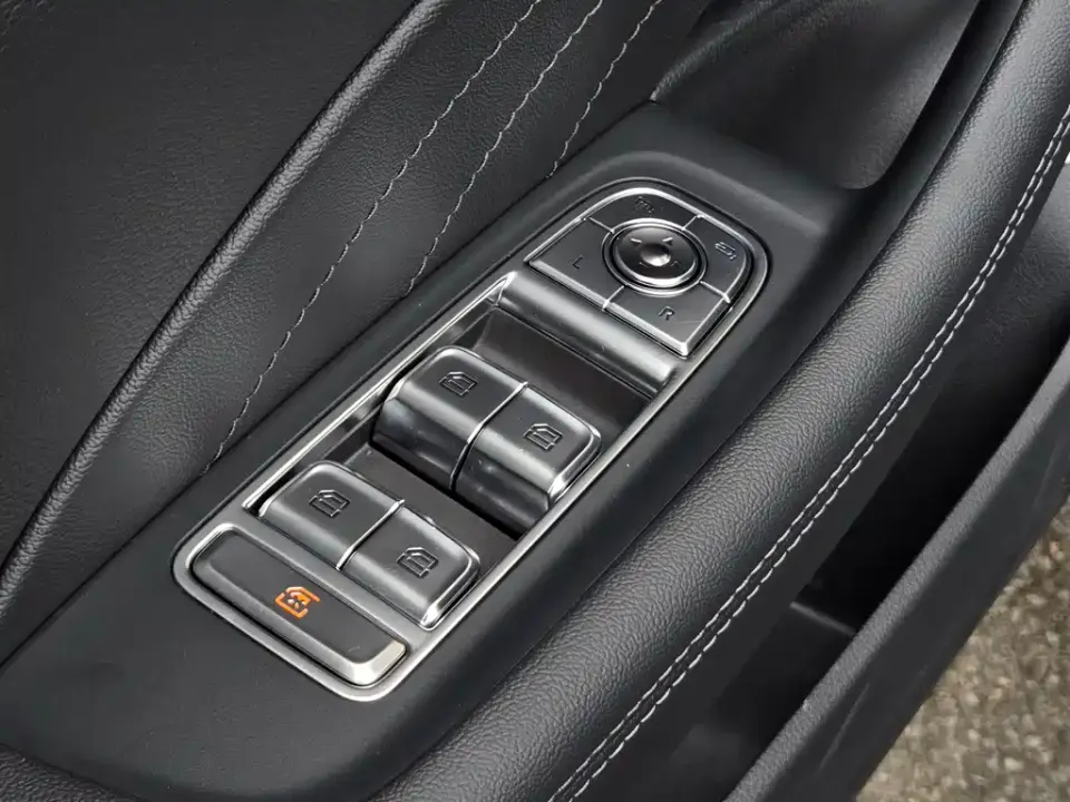 Hongqi Hongqi H5