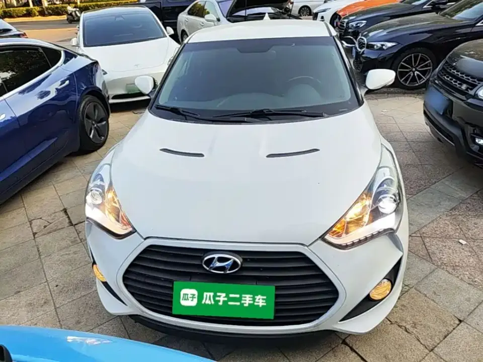 Hyundai Veloster