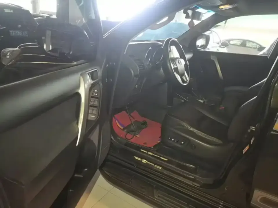 Toyota Prado (Import)