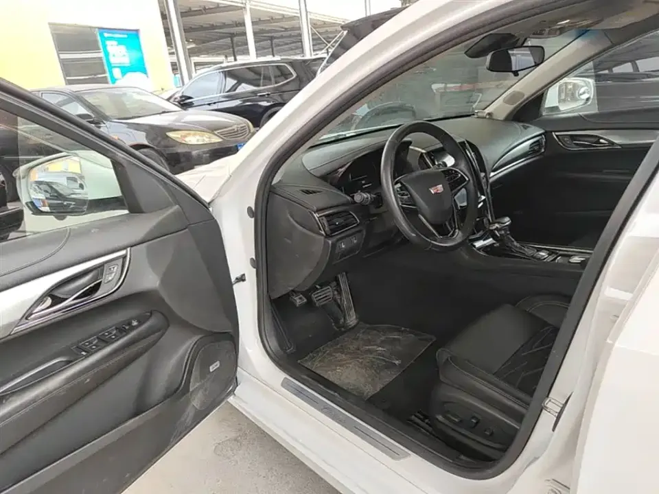 Cadillac ATS-L