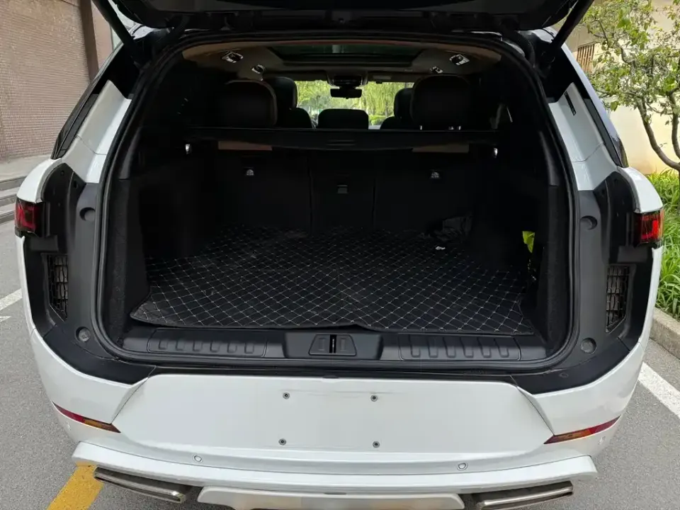 Land Rover Sport