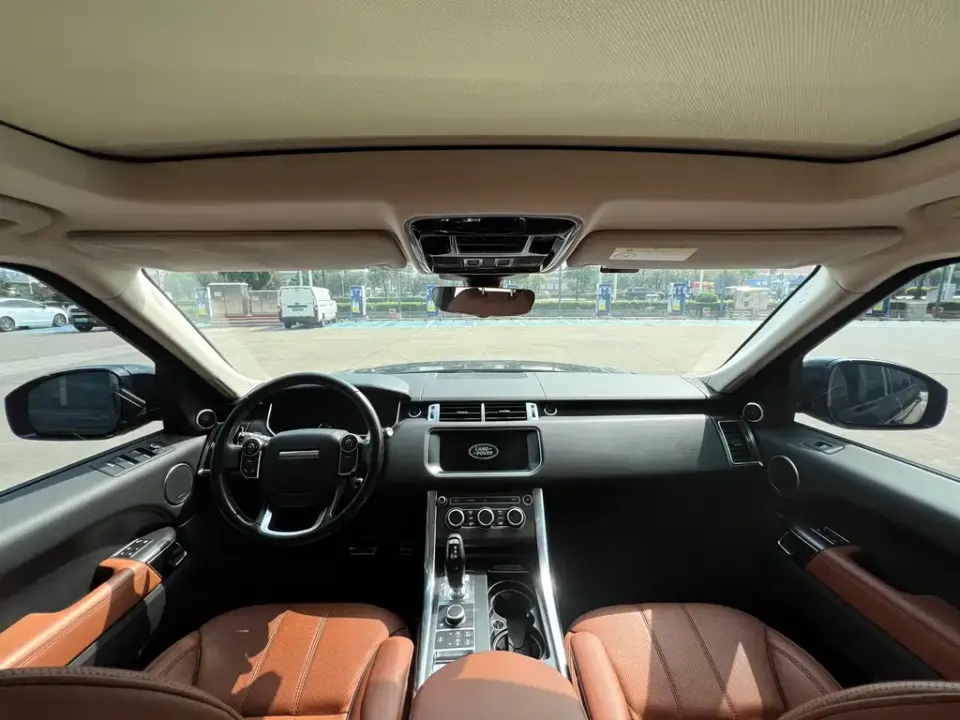 Land Rover Sport