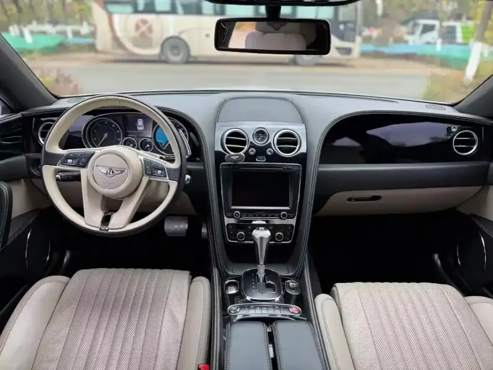 Bentley Flying Spur