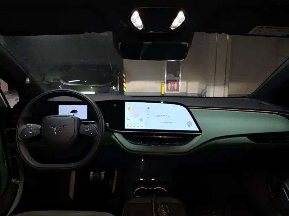 Hongqi Hongqi EH7