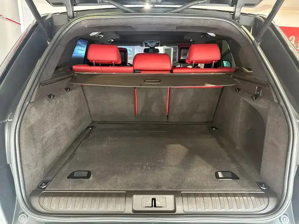 Land Rover Sport