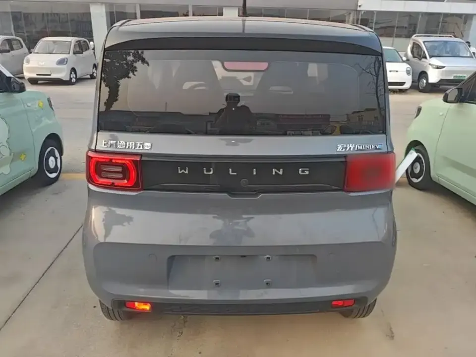 Wuling MINIEV
