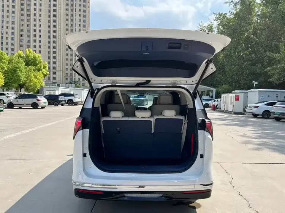 Buick GL8 Hybrid