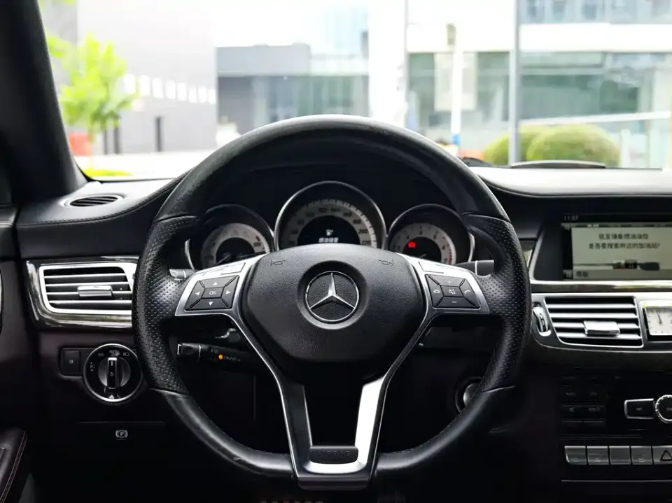 Mercedes-Benz CLS