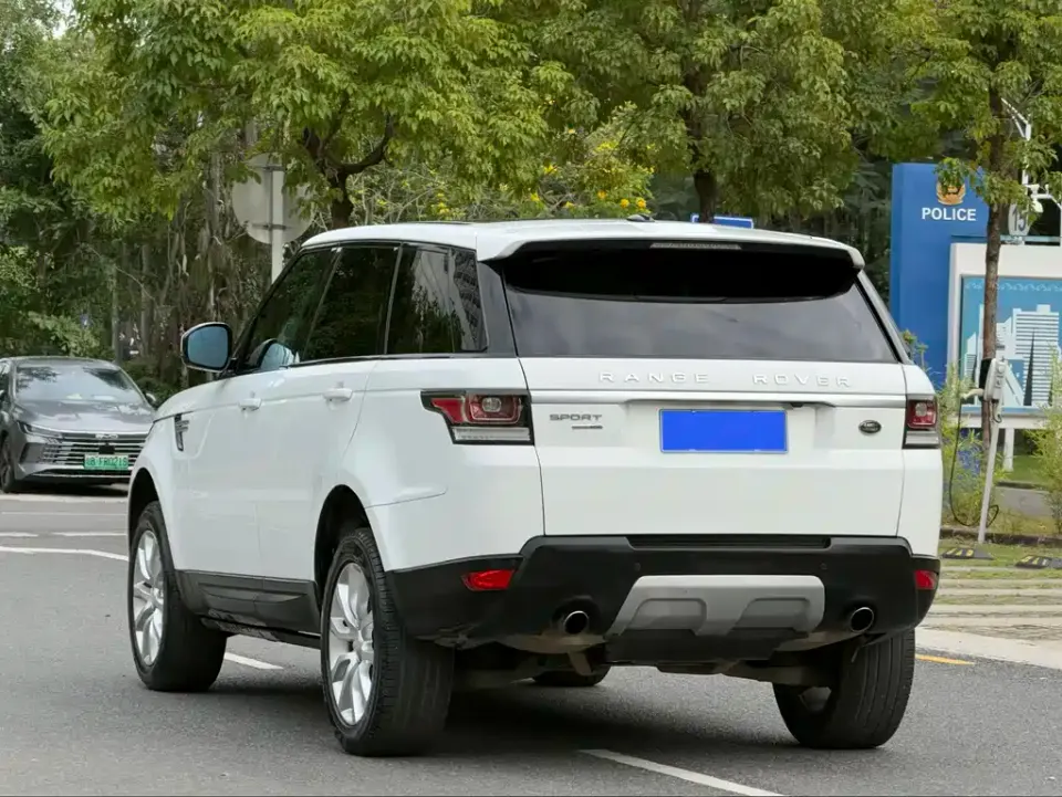 Land Rover Sport