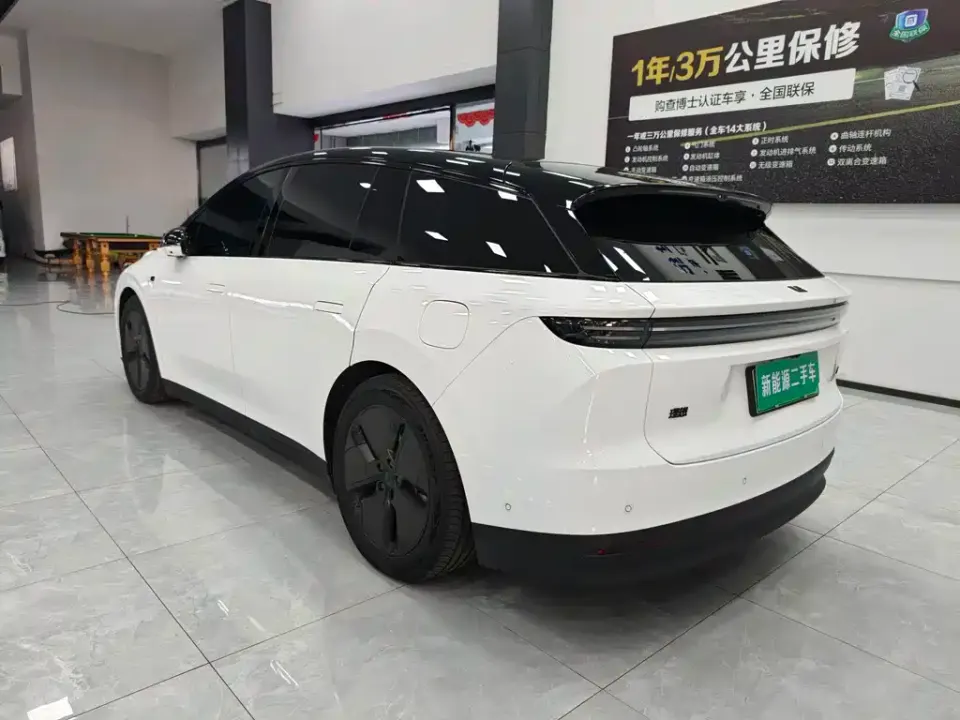 Li Li i6