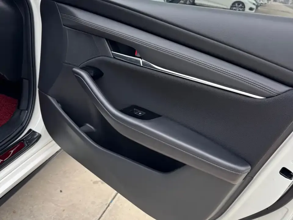 Mazda 3 Axela