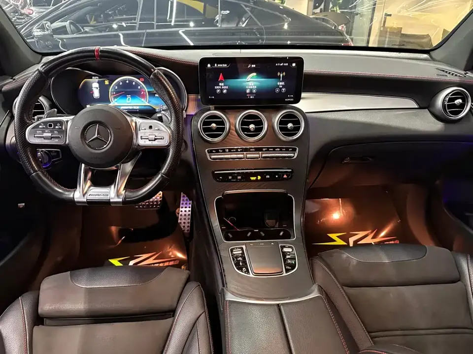 Mercedes-Benz GLC AMG